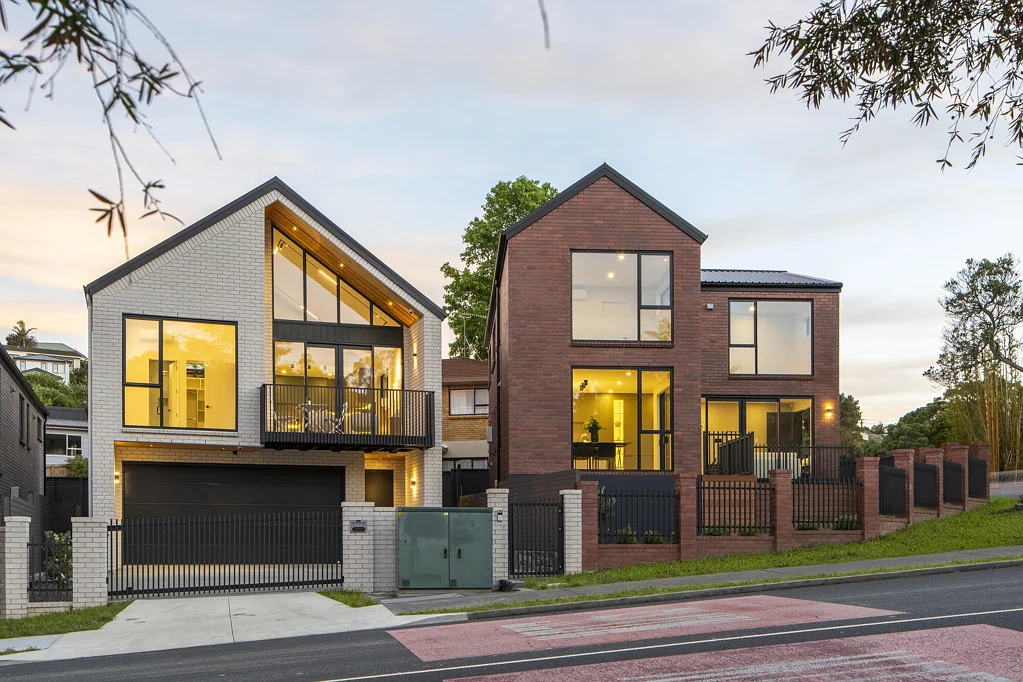 Browns Bay 5房  Architectural, Modern, Rangi Zone!