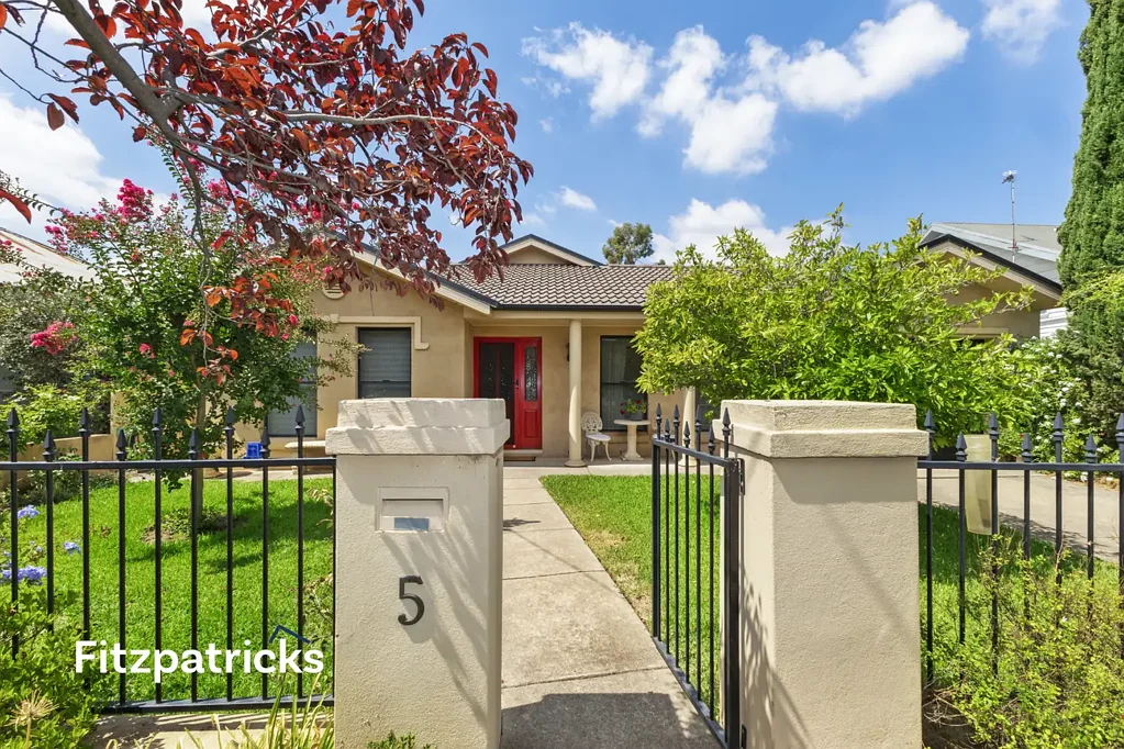 5 Day Street, Wagga Wagga, NSW 2650