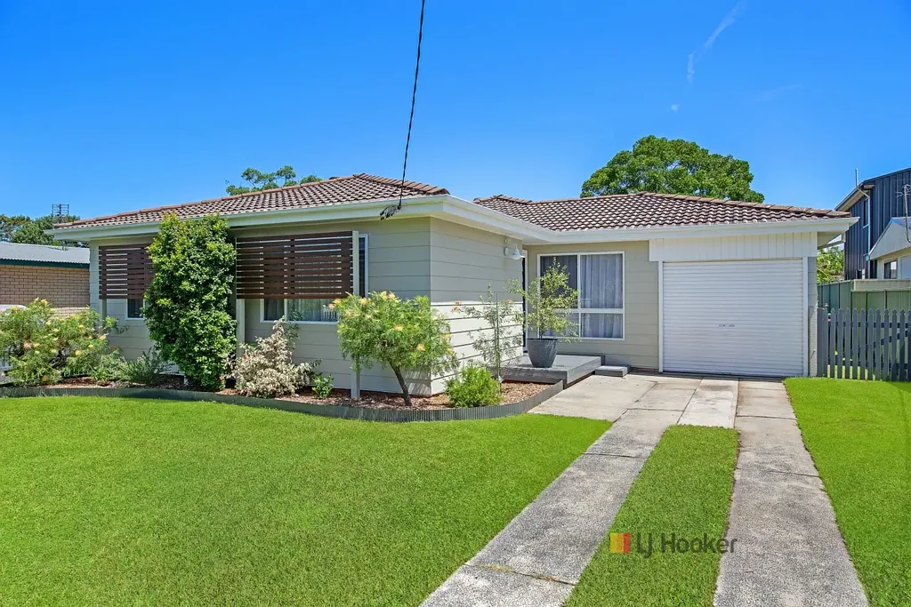 60 Ocean View Road, Gorokan, NSW 2263