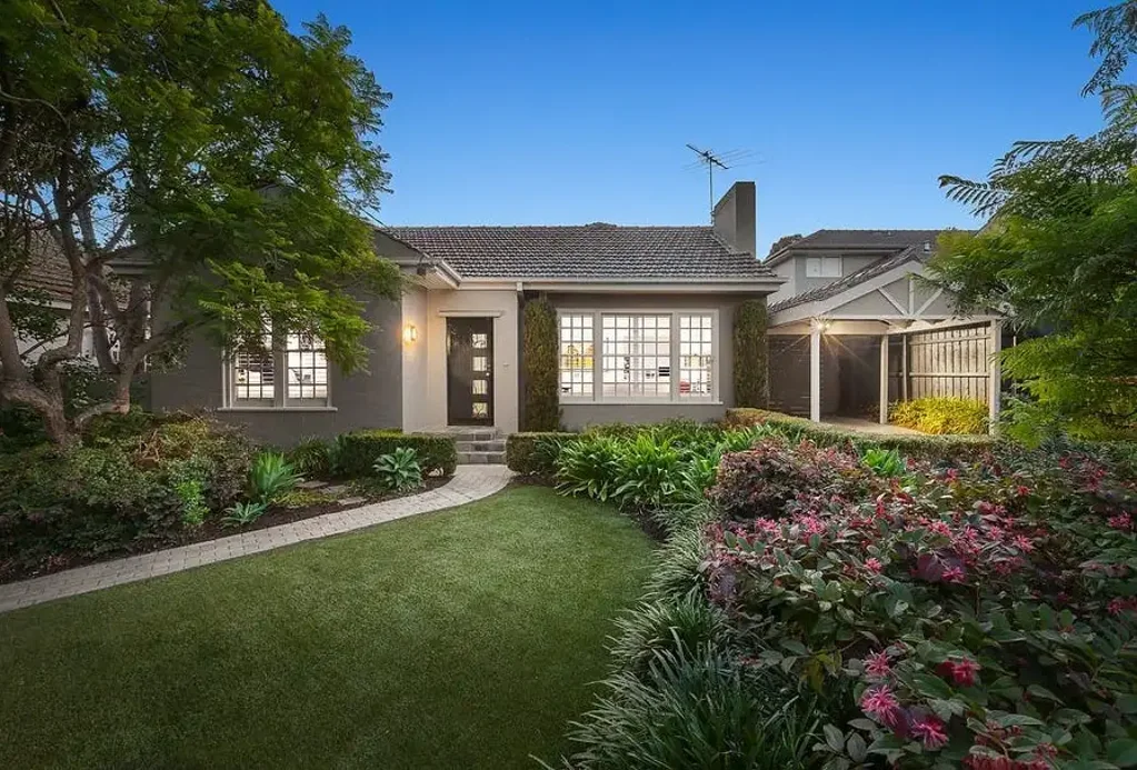 Attractive Dream House in Camberwell !!