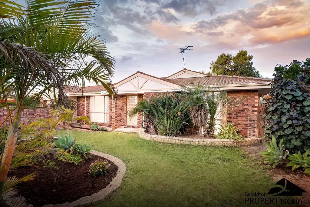 29 Eastcott Way, Tarcoola Beach, WA 6530