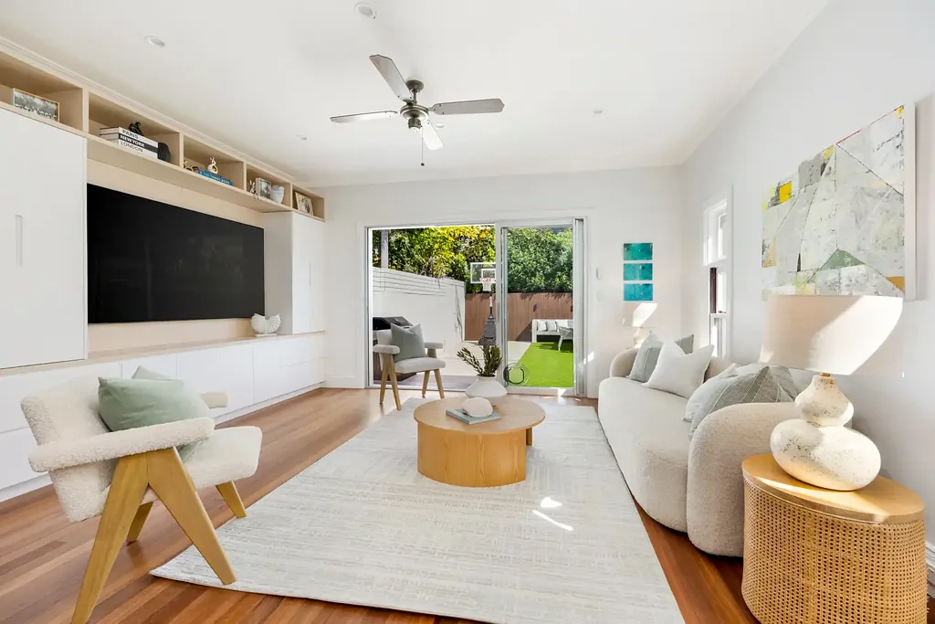 North Bondi 5 Slaapkamer Renovated 5-Bed North Bondi Haven With Sun-Washed Yard