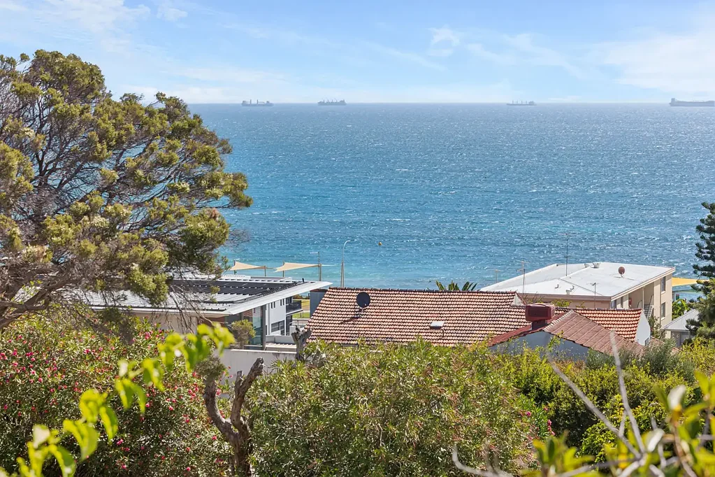 Luxury views and endless breezes... welcome to your new lifestyle, in beautiful Cottesloe!