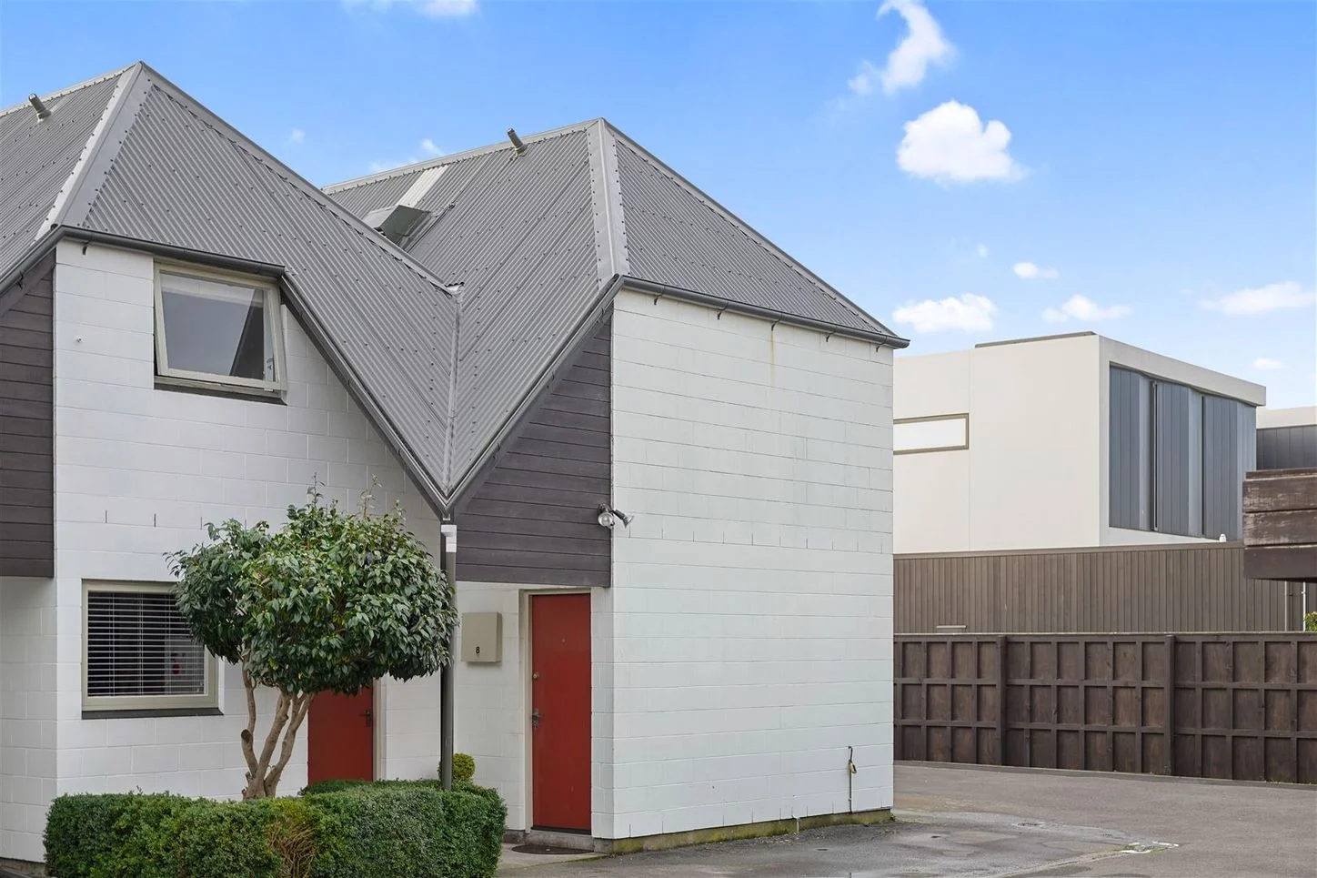 Merivale 2房  Let & Forget or Your City Bolt Hole?