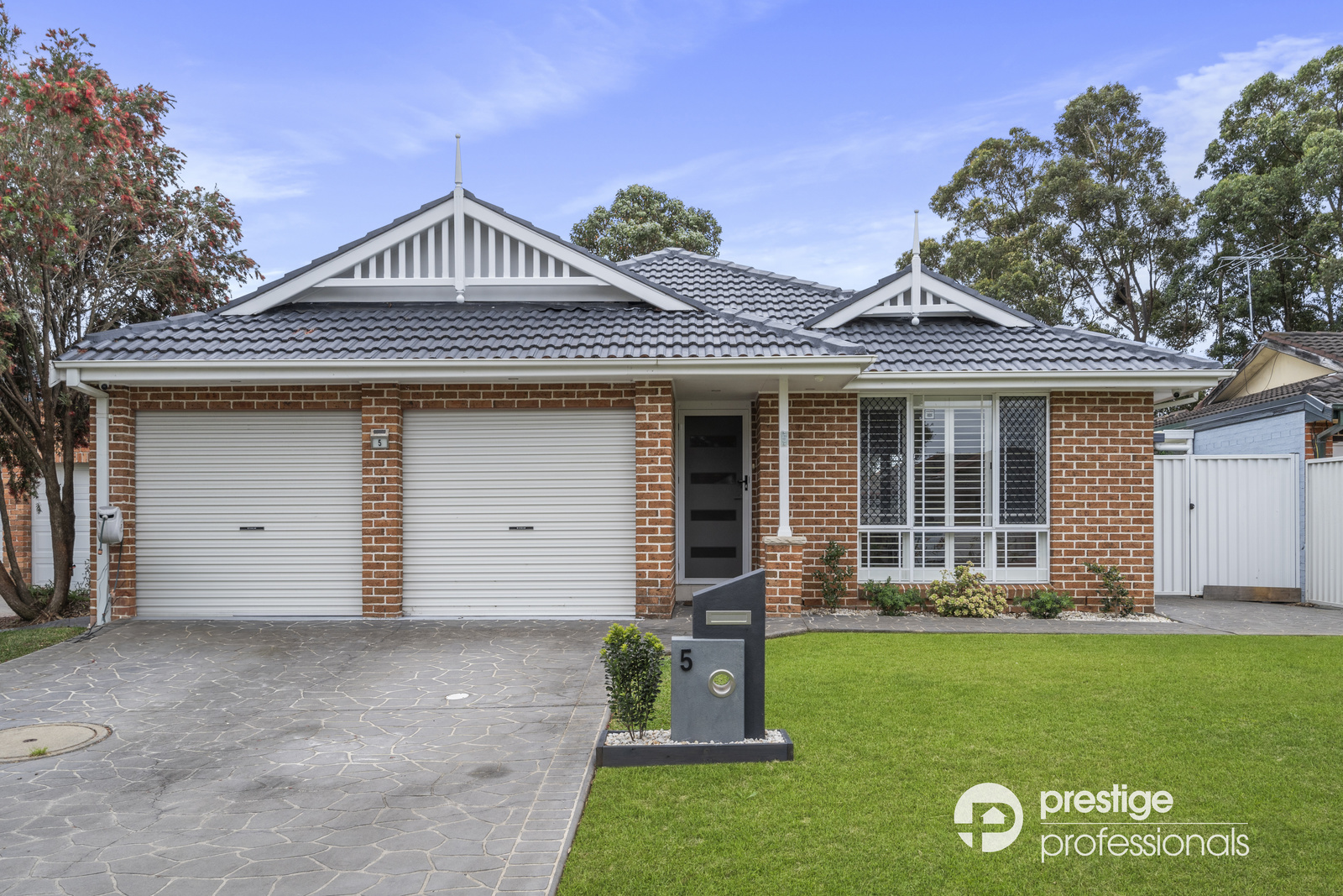 5 WOLLEMI CT, WATTLE GROVE NSW 2173, 0房, 0浴, House