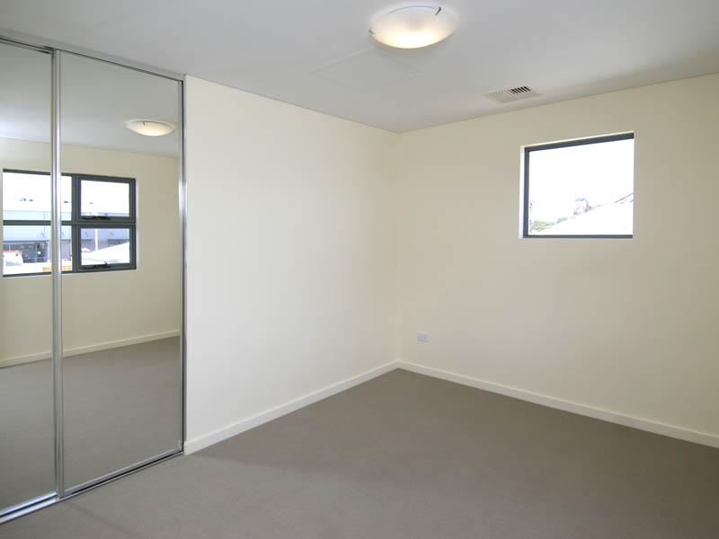 UNIT 2 15 MERTON ST, VICTORIA PARK WA 6100, 0 rūma, 0 rūma horoi, Townhouse