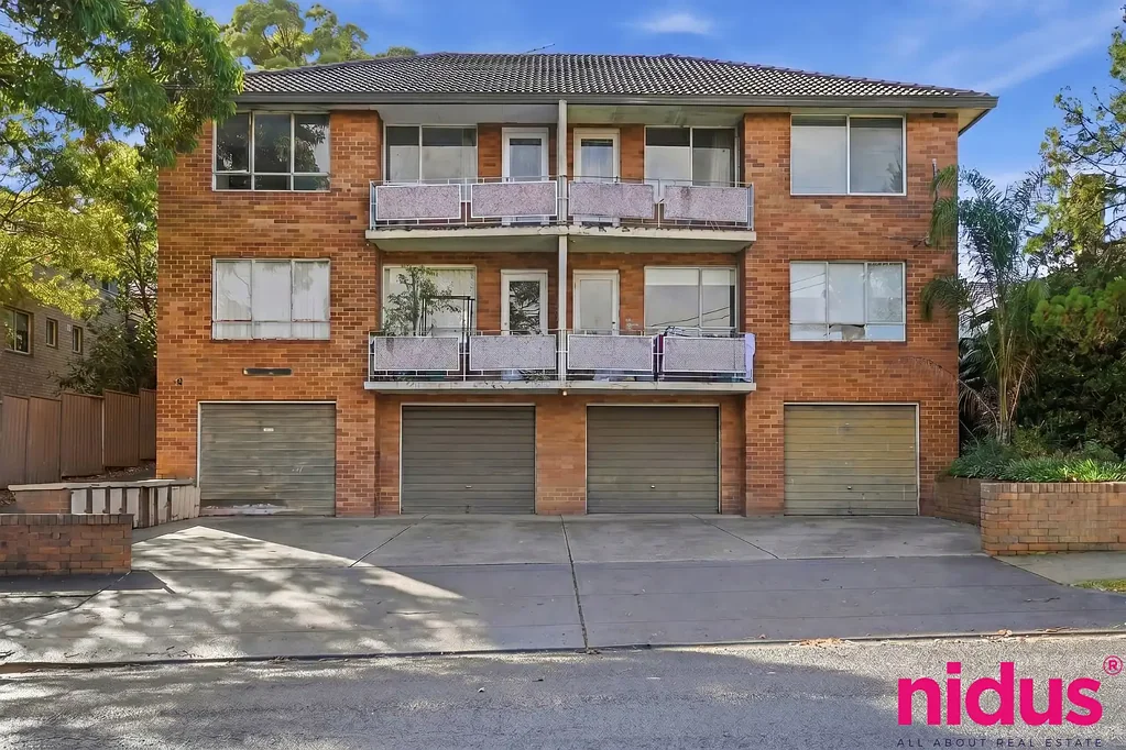 Lakemba 2房  Freshly Painted Apartment -  800m from Lakemba Station & Shops