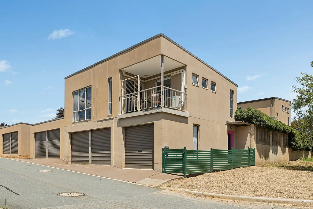 2/5 Lubke Street, Gungahlin, ACT 2912