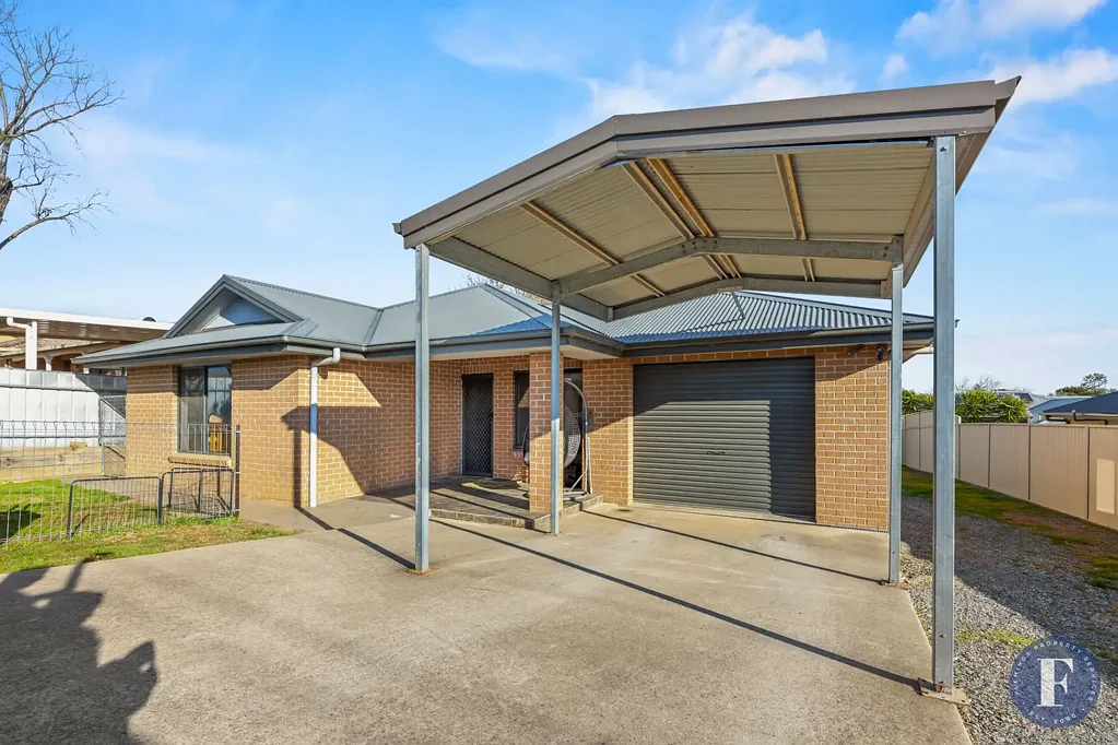 64 Orchard Street, Young, NSW 2594