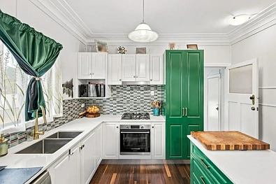 厨房 - 8 East Street, Howard, QLD 4659