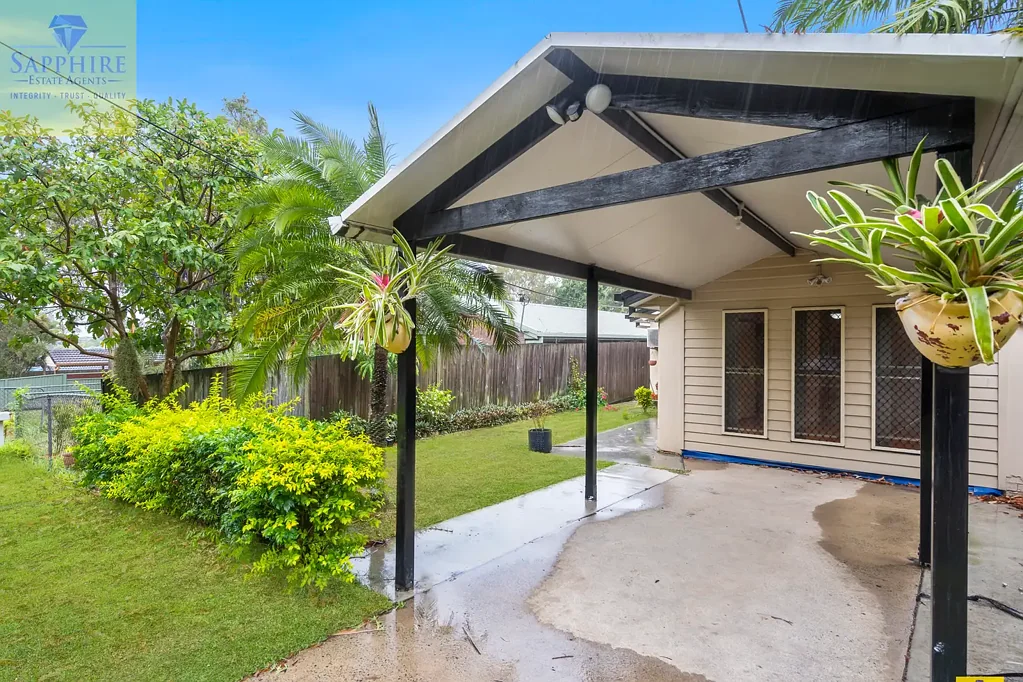 🏡 Sunnybank Hills 4-Bedroom Home for Rent – Private Swimming Pool!