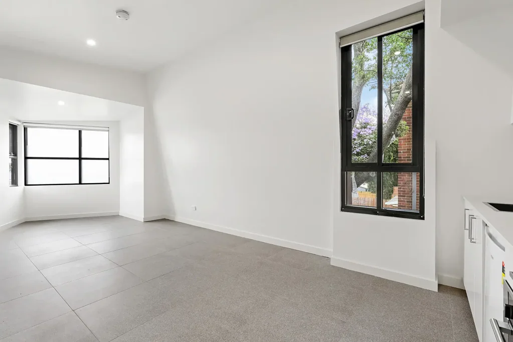 Immaculate studio - bills included!
