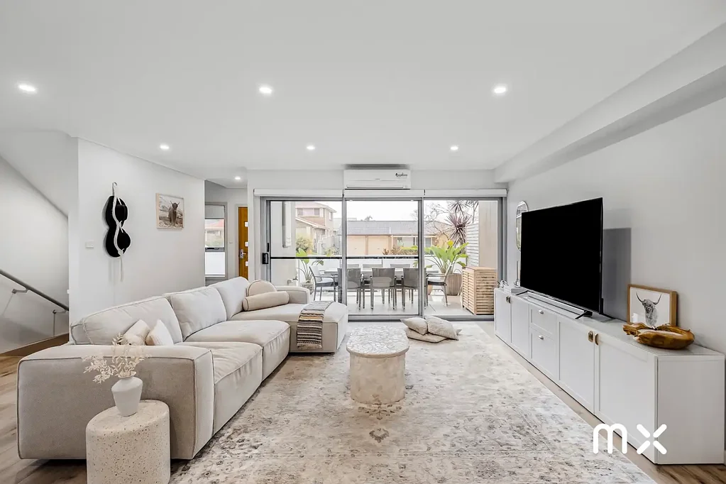 1/261-263 Farmborough Road, Farmborough Heights, NSW 2526