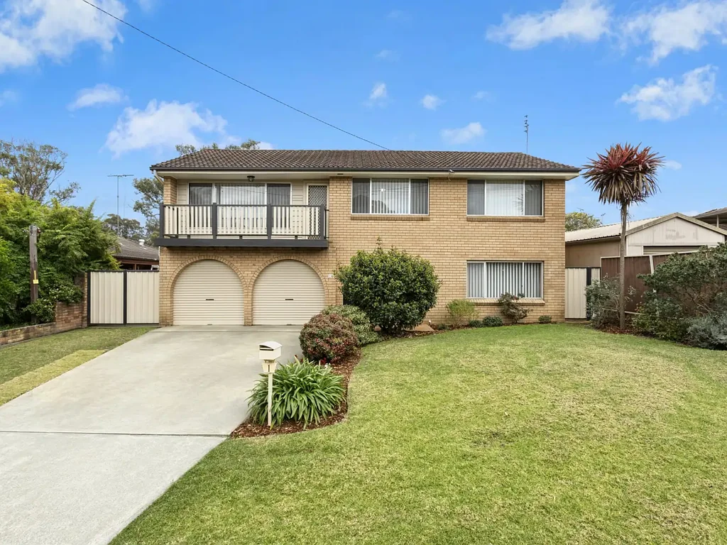 Narellan 4chambre Family Gem in the Heart of Town