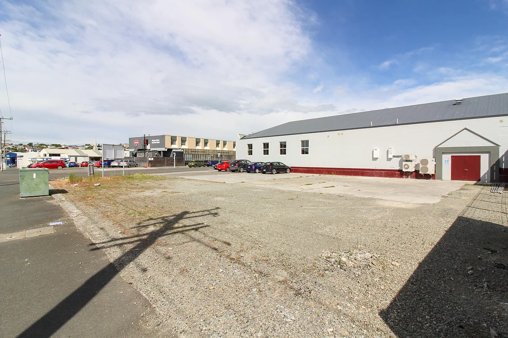 Oamaru THE TIME TO BUILD & GROW IS NOW!