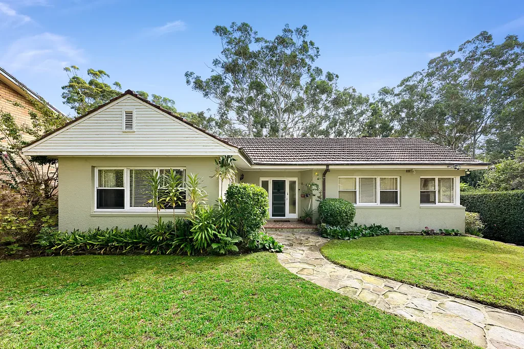 Chatswood 4침실 North to Rear, Full Brick Family Home, 1212 sqm Land
