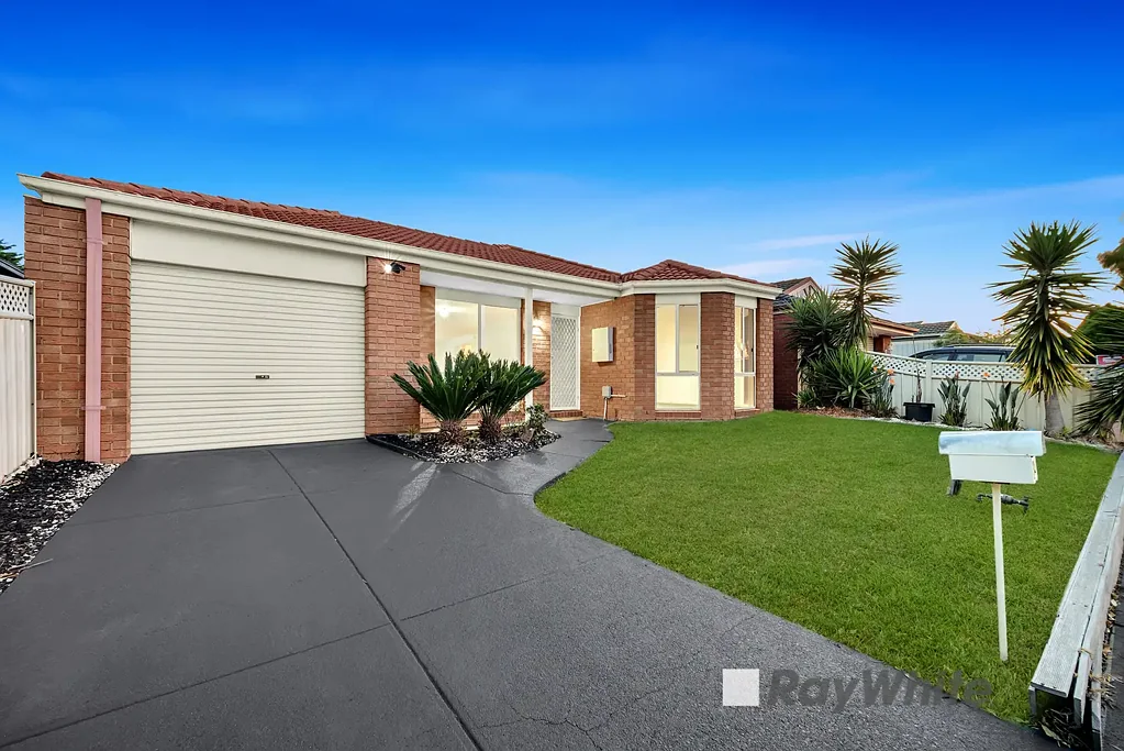 61 Dartmoor Drive, Cranbourne East, VIC 3977