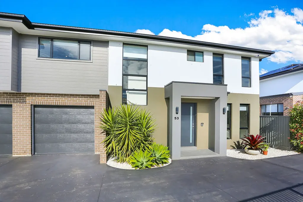 1/53 Persea Ave, Riverstone, NSW 2765