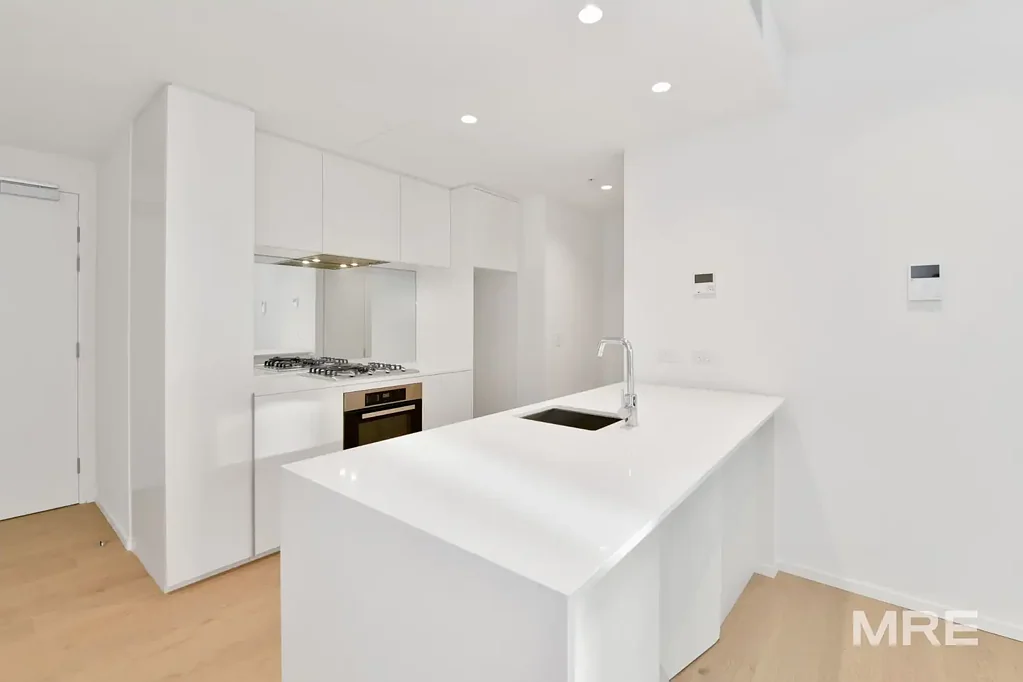 Huge designer apartment in the heart of Southbank