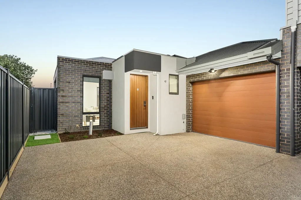 3/24 Stenhouse Avenue, Brooklyn, VIC 3012
