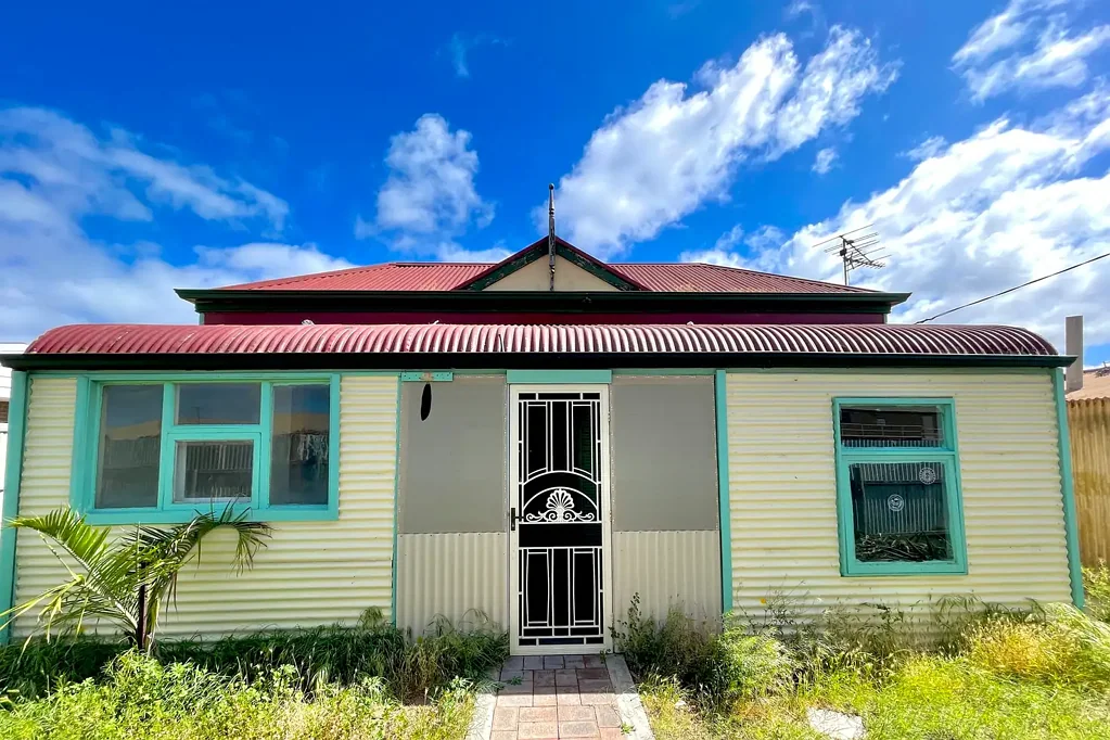 Thevenard 2 Bedroom Absolute Renovator's Dream – Classic 1920's Galvanised Cottage with Huge Potential