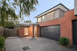 2/7 Middlebrook Drive, Ringwood North