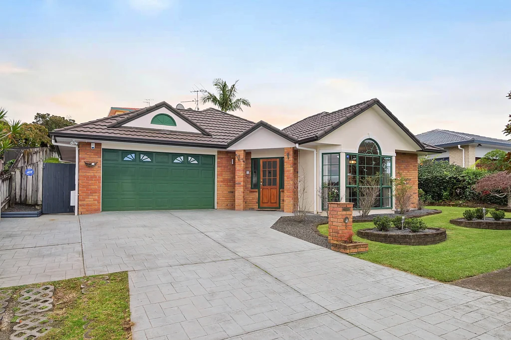5 Hoya Court, Henderson, Waitakere City, Auckland