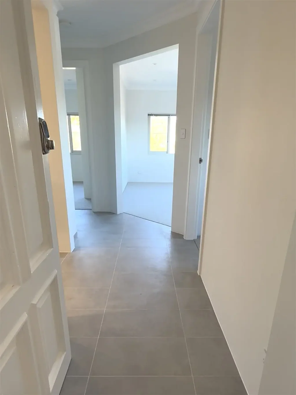 Luxury Coastal Living Renovated 2 Bedroom Apartment on Eastern Hill Manly