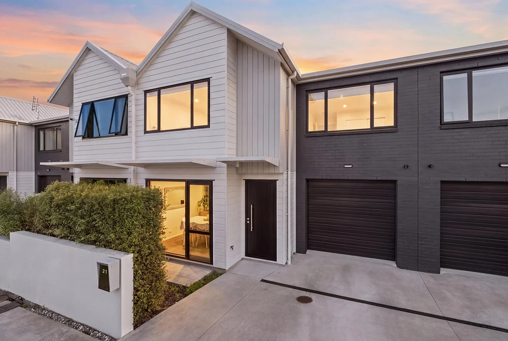 Stanmore Bay 4 Slaapkamer Surprisingly Spacious, Seriously Convenient