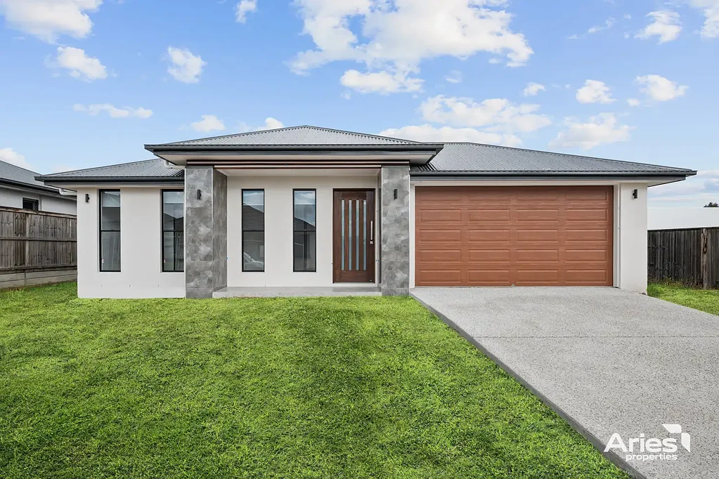 Near New Home in Yarrabilba – Perfect for Families!
