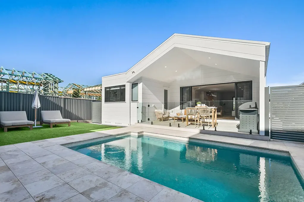 Calderwood 4 Bedroom Luxury with Elevated Views & Designer Finishes