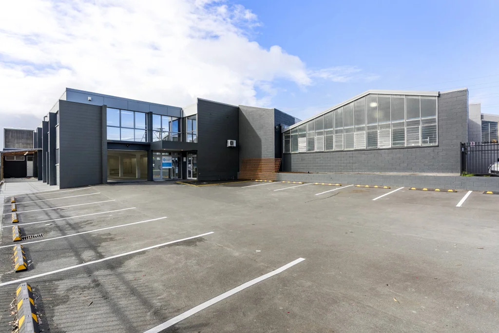 Penrose Penrose Warehouse, Office & Secure Parking