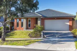 8 Eileens Way, Sunbury