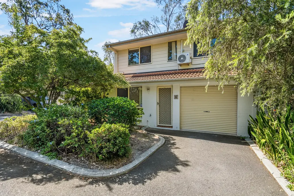 Biggera Waters 3房  Prime Biggera Waters Living – Ideal First Home or Investment