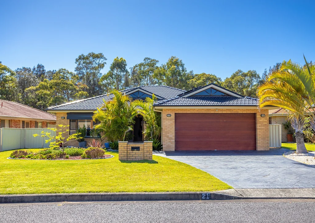 21 Ivy Crescent, Old Bar, NSW 2430
