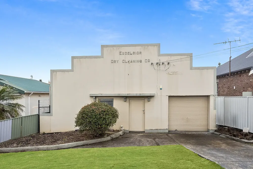 Port Kembla 1બેડરૂમ Rare Warehouse/Shed Opportunity in Prime Port Kembla Location