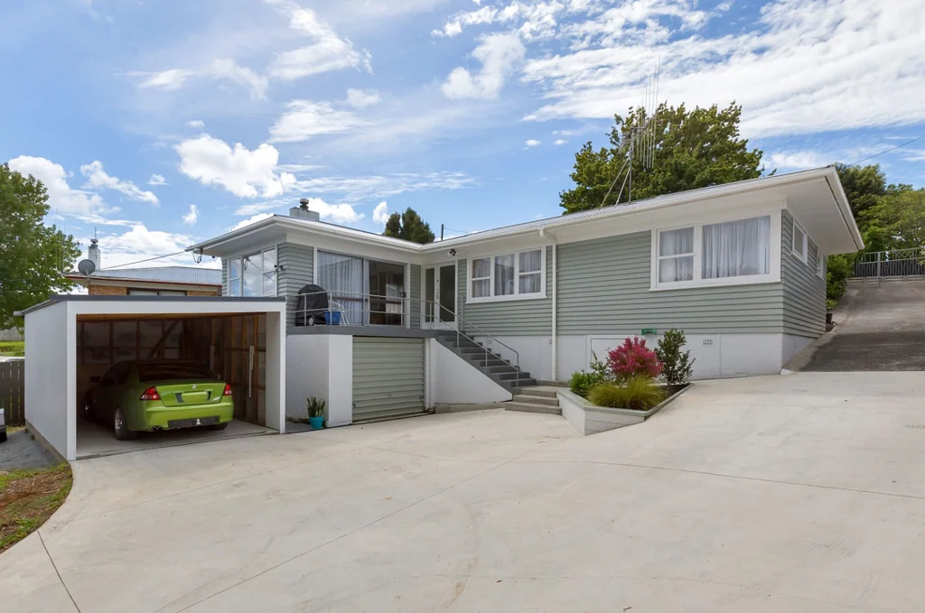 Spacious Family Living in a Convenient Location
