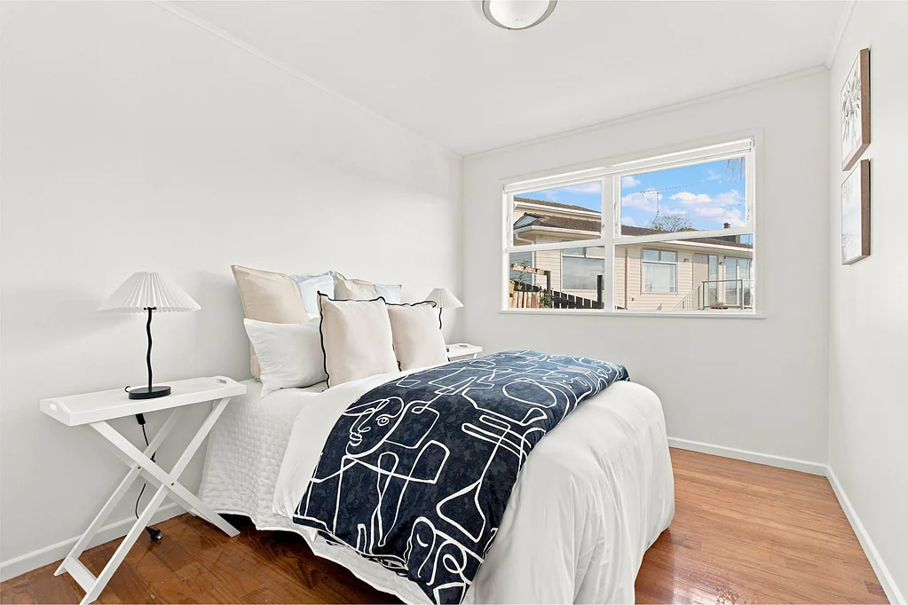 Glenfield 3部屋 Freestanding Home with Sun, Views & 667sqm Land
