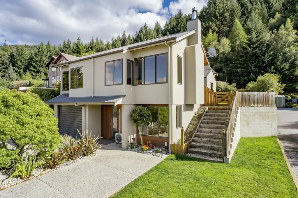 Queenstown Hill 3 Bedroom Goldfield Heights Gem