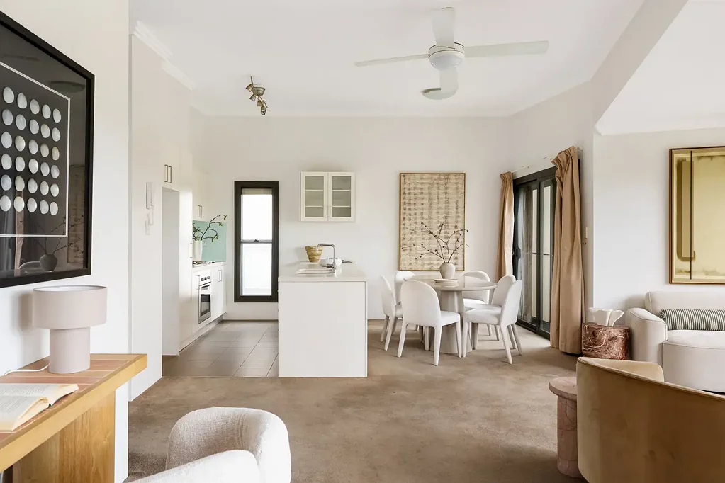 Marrickville 2ਬੈੱਡਰੂਮ Tri-balcony apartment on leafy cul-de-sac