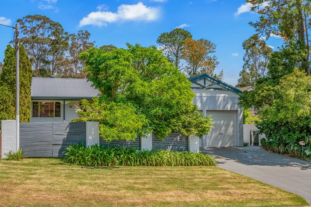 6A Charlton Street, Eleebana, NSW 2282