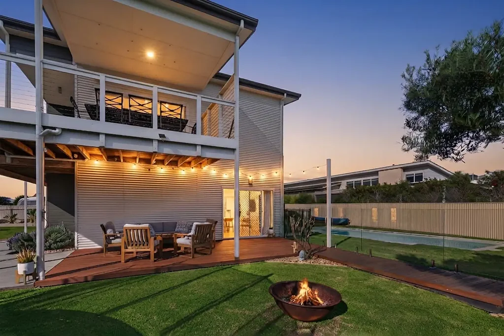 Middleton 4 Slaapkamer Sparkling Swimming Pool & Enviable Reserve Outlook