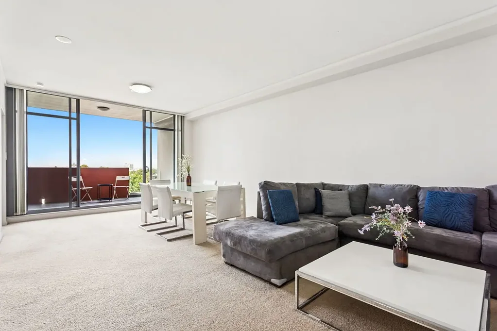 PARTLY FURNISHED - SPACIOUS 2 BEDROOM WITH PARKING