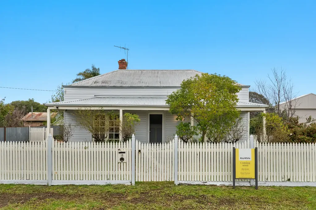 Euroa 4 Slaapkamer OLD WORLD CHARM IN THE HEART OF EUROA