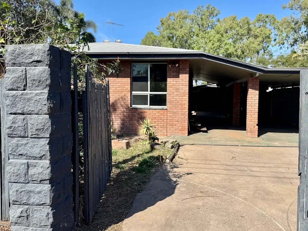6 WATKINS Street, Moranbah, QLD 4744