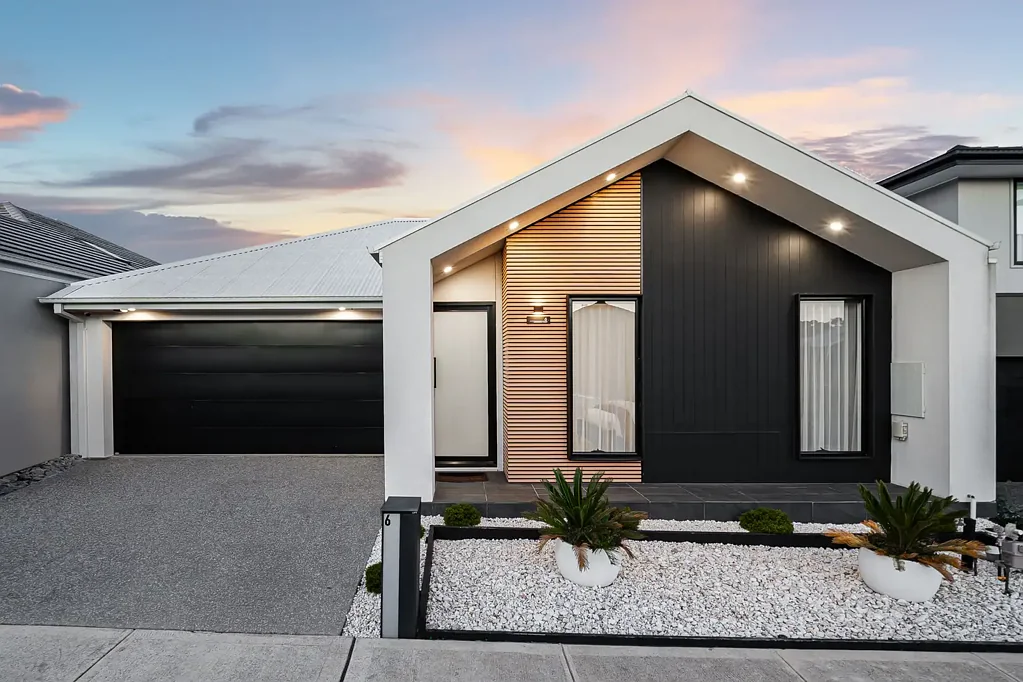 Greenvale 4 Bedroom Simply Stunning!