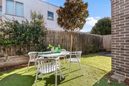 8/156 Francis Street, Yarraville