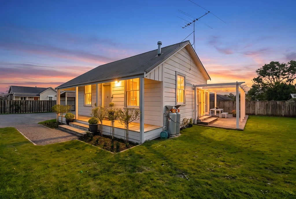 Martinborough 2બેડરૂમ The Vicarage | History, Charm & Opportunity