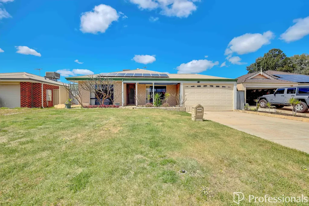 16 Mclean Road, Canning Vale, WA 6155