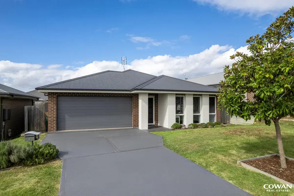 Aberglasslyn 4房  MODERN FAMILY HOME WITH STUNNING VALLEY VIEWS IN A QUIET CUL-DE-SAC